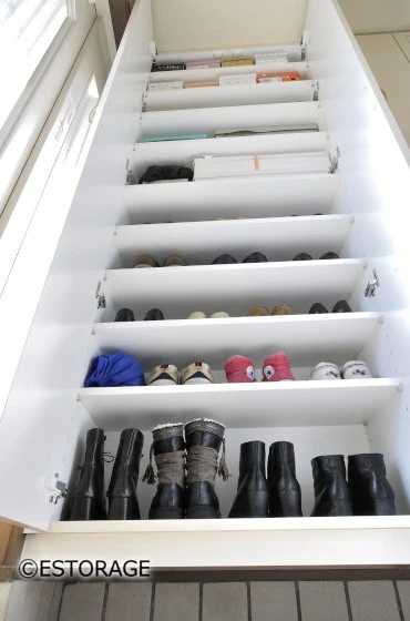 オーダーメイドの下駄箱を使ったおしゃれな玄関のインテリアコーディネート