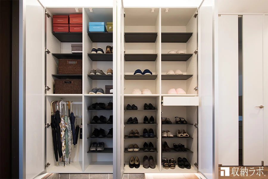 玄関の第一印象を決める！スッキリ片付くおしゃれな靴の収納方法5選
