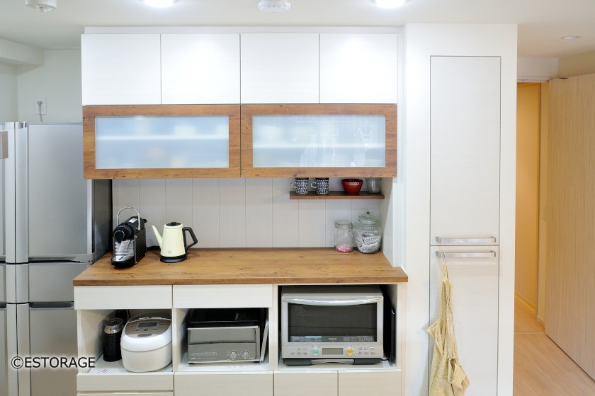 温かみと便利さが共存するキッチン収納
