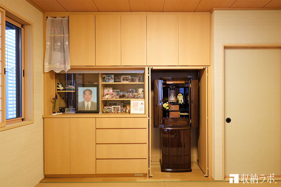 親との同居のためにオーダーした 仏壇を組み込んだ壁面収納 オーダー家具 壁面収納 収納ラボ 親との同居のためにオーダーした 仏壇を組み込んだ壁面収納 オーダー家具 壁面収納 収納ラボ