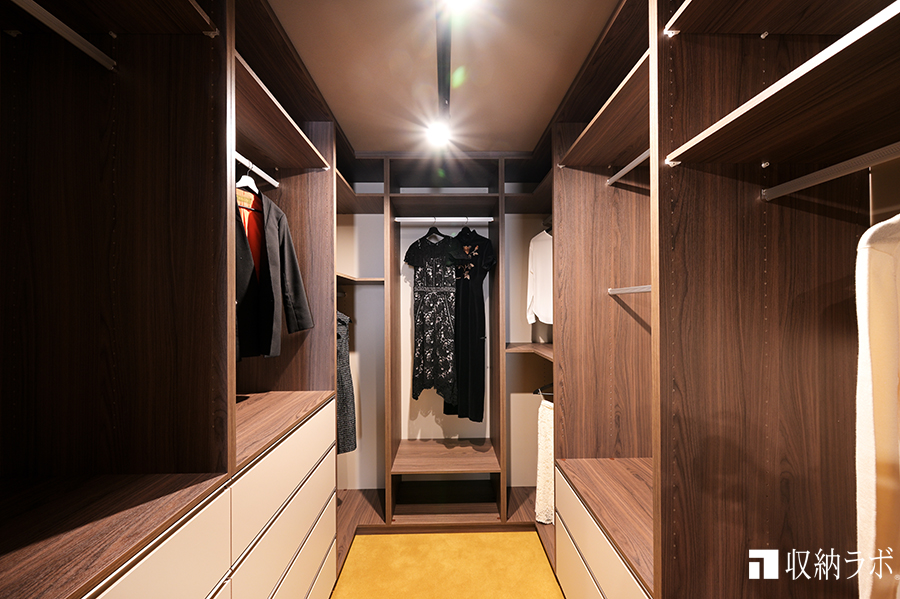 理想のクローゼットルームを実現したオーダー家具